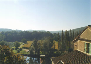 Foto View across River